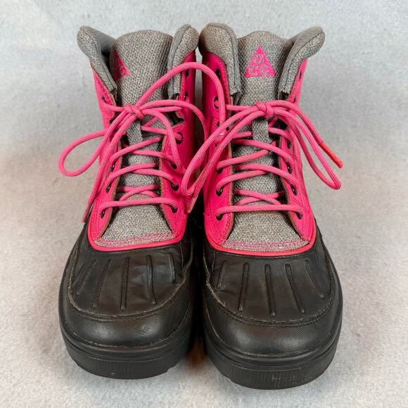 Nike ACG Woodside 2 Winter Rain Boots Youth Size 4.5 Black & Pink 524876-600 - Picture 3 of 10